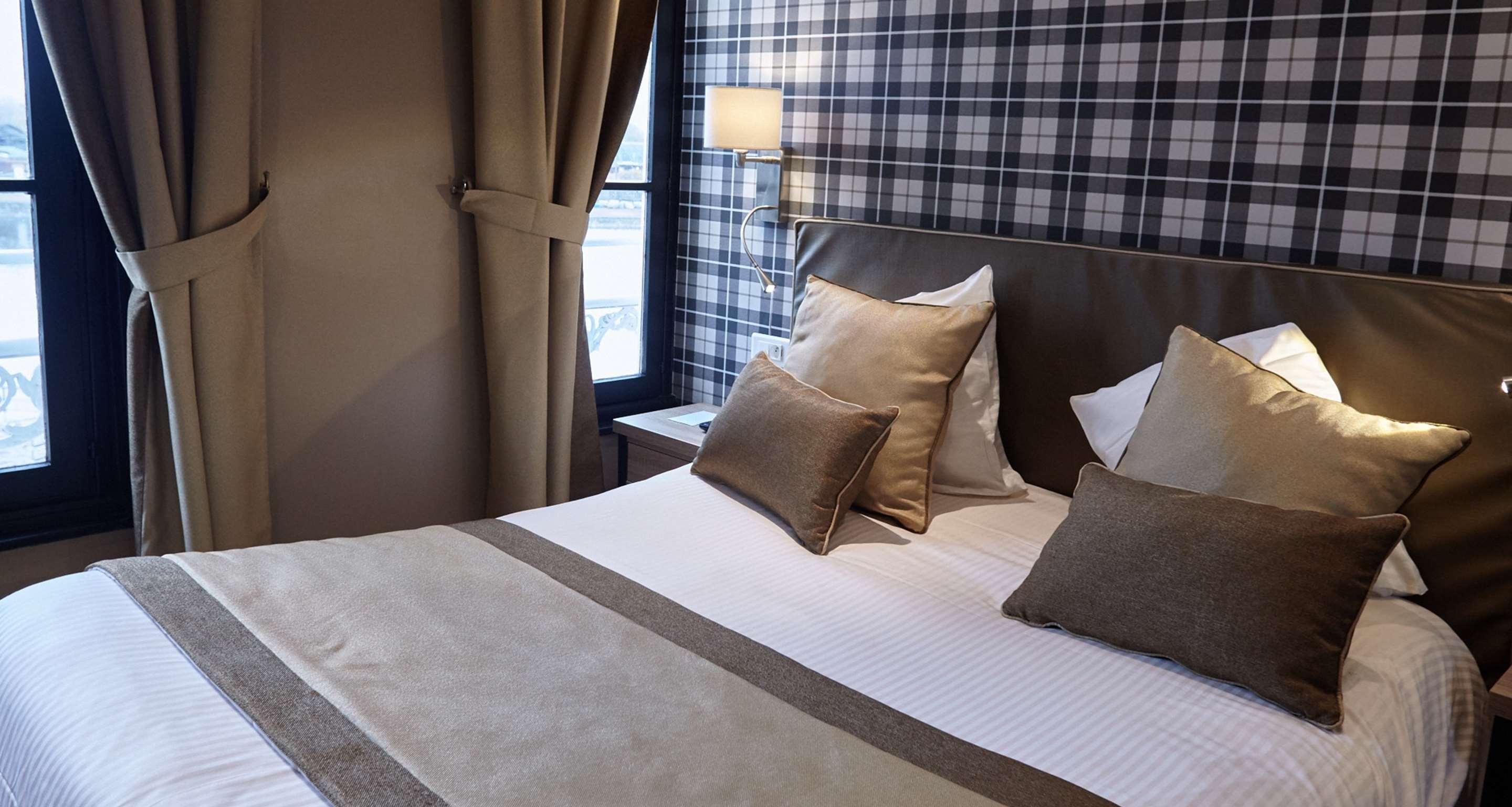 Western Le Cheval Blanc -vue Sur Le Port-plein Centre 3* Honfleur
