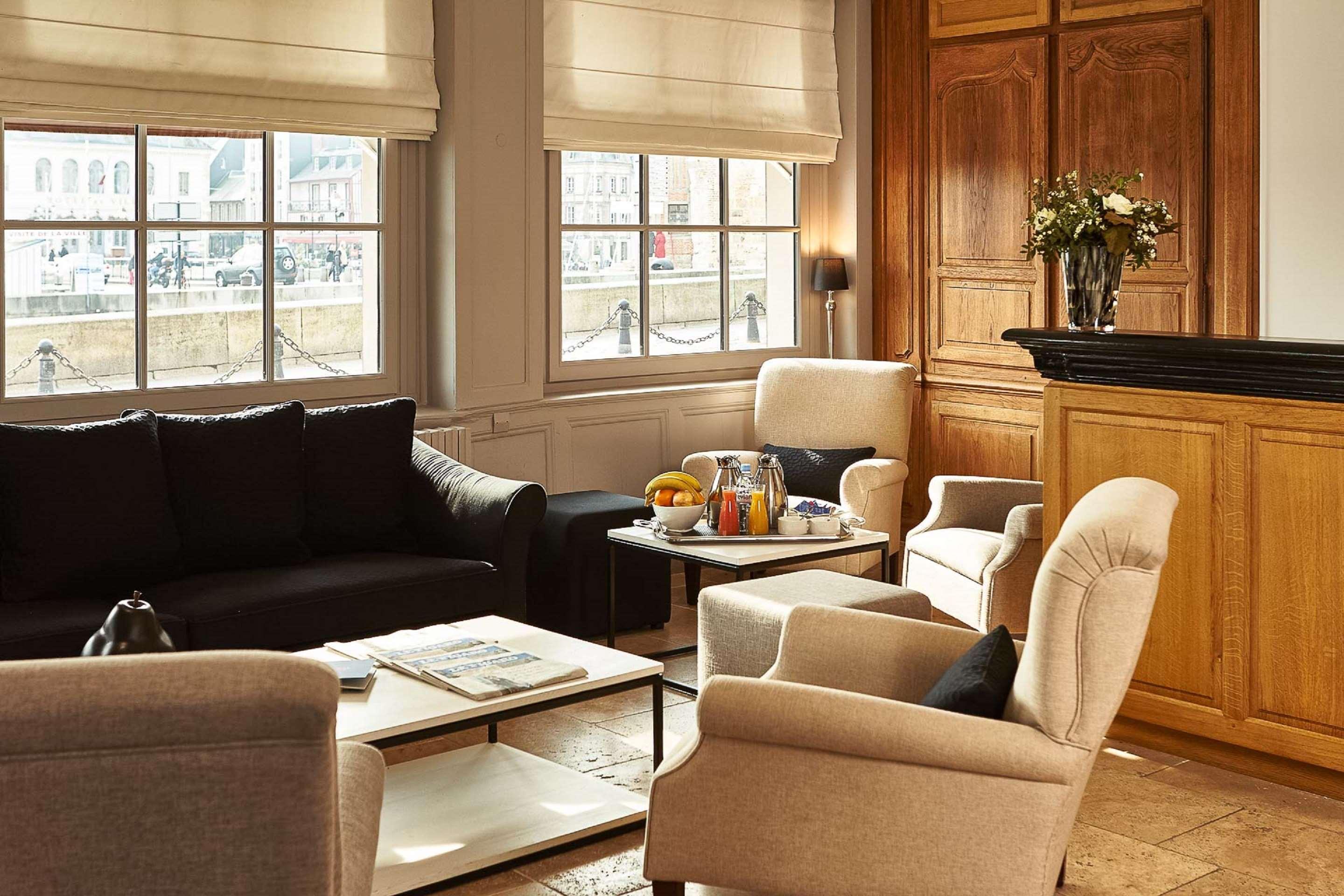 Western Le Cheval Blanc -vue Sur Le Port-plein Centre Hotel 3*