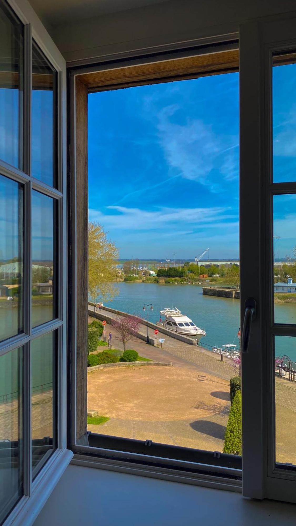 Western Le Cheval Blanc -vue Sur Le Port-plein Centre Hotel